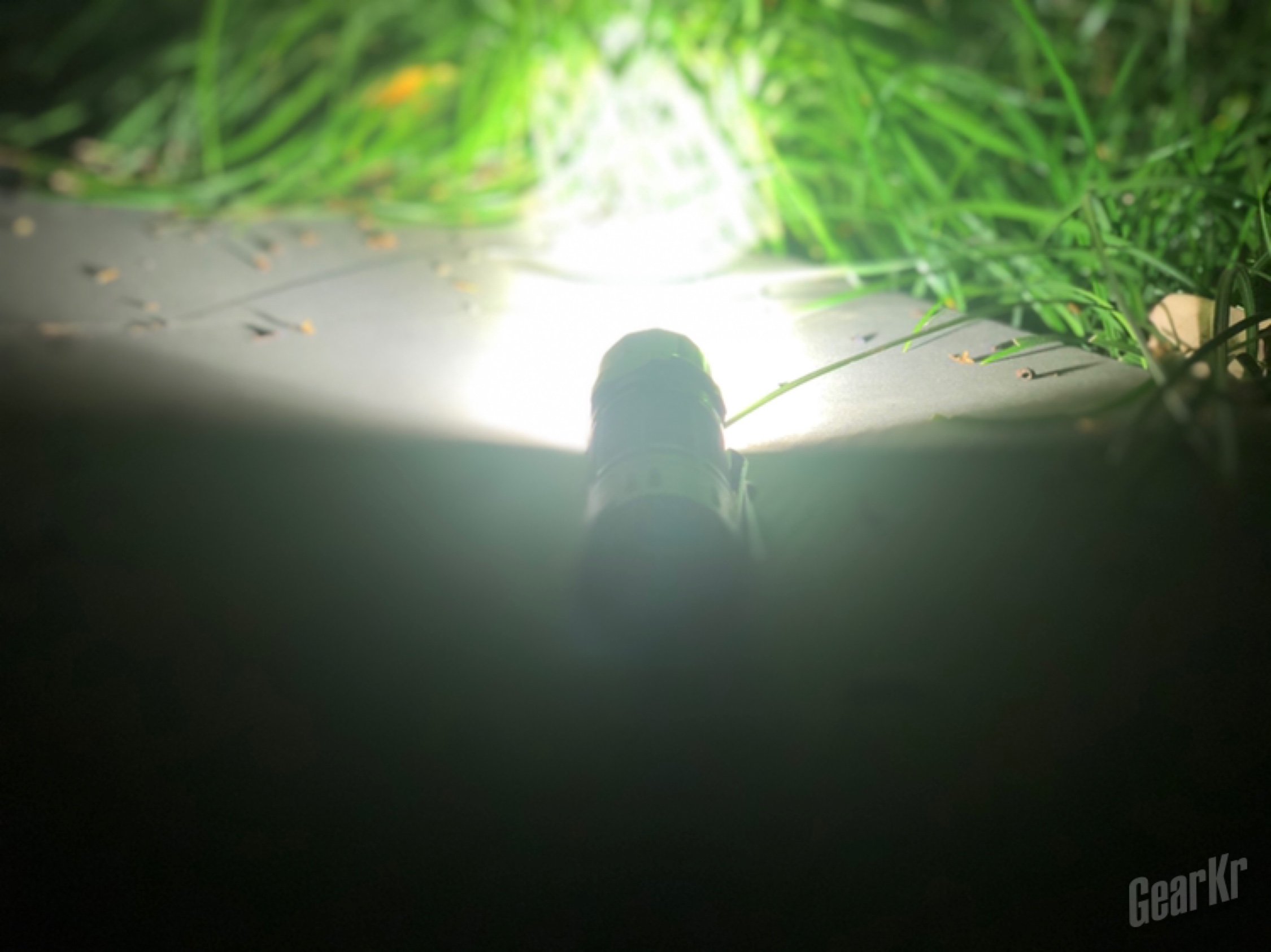 靓丽的贴身卫士——olight m2r pro橙色限量版