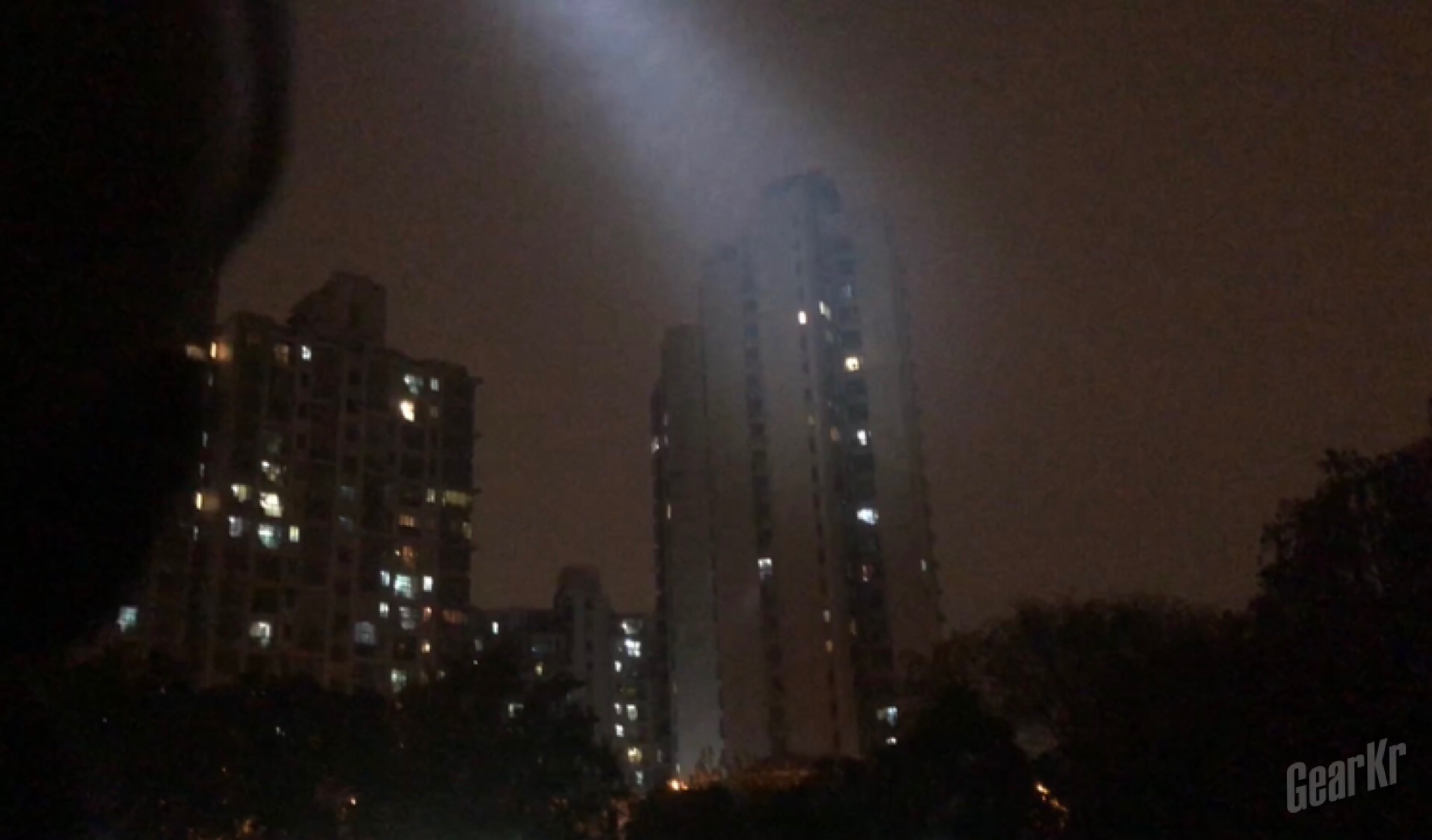 靓丽的贴身卫士——olight m2r pro橙色限量版