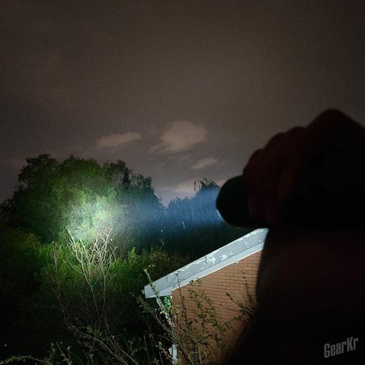 靓丽的贴身卫士——olight m2r pro橙色限量版